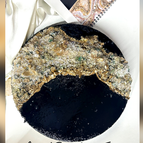 Midnight Gold Crystal Geode Tray – Concrete & Druzy Quartz Art