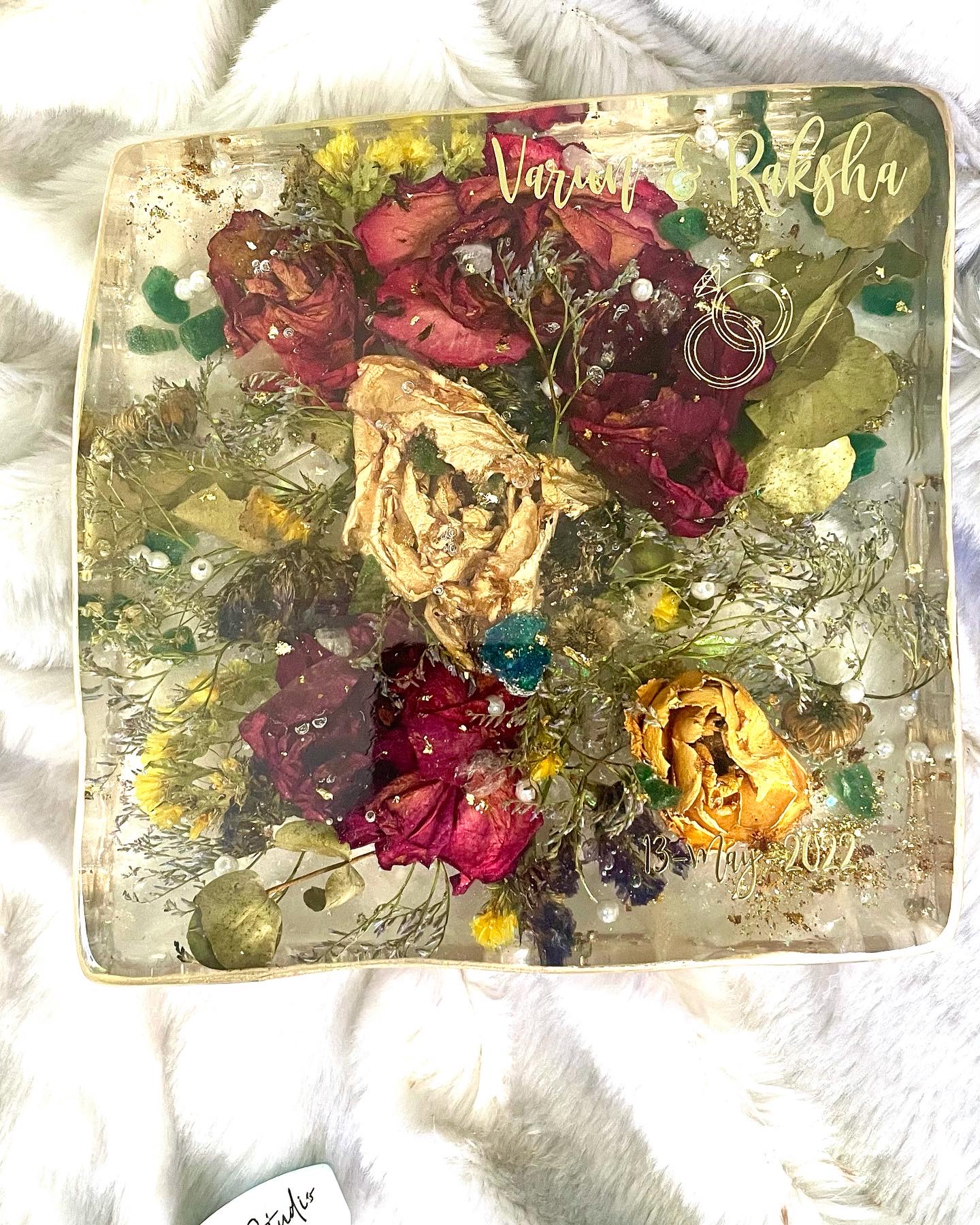 bouquet in bloom – floral bouquet preservation resin block bouquet in bloom – floral bouquet preservation resin block