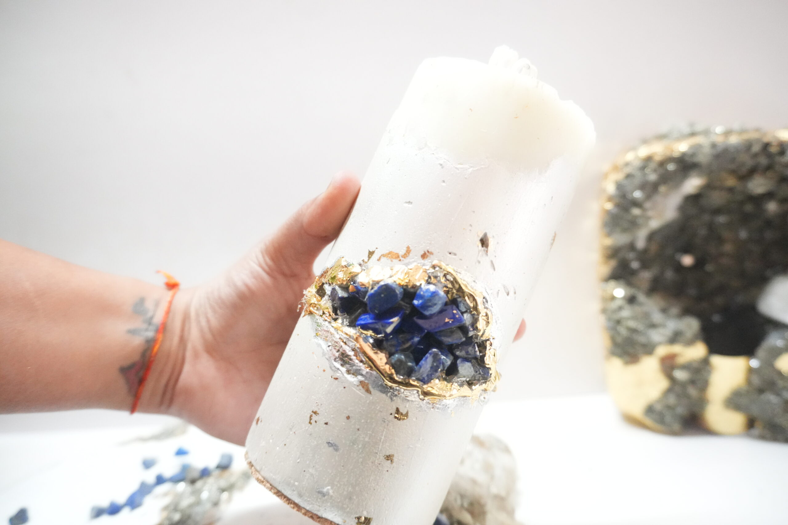 lapis lazuli crystal handmade candle | luxury geode art candle lapis lazuli crystal handmade candle | luxury geode art candle